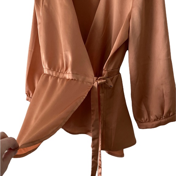 Sweet Wanderer Copper Wrap Blouse with Faux Satin Look and Feel Size Large - Picture 7 of 9